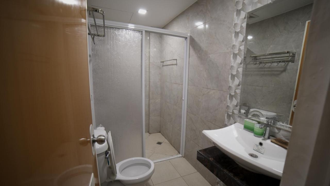 Floating Sanctuary Resort Powered By Cocotel Bulacan Zimmer foto